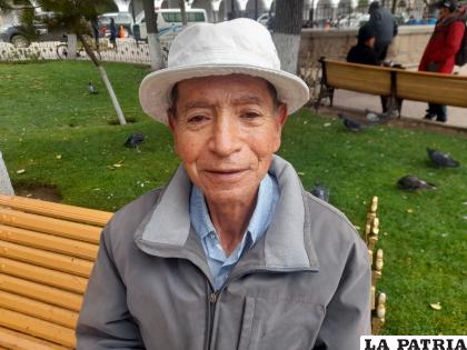 WALTER MORALES
??Todos los bolivianos queremos, necesitamos la frontera por muchos aspectos, en primer lugar, el comercio; otro, por el turismo (...) Las autoridades de nuestro país deberían llegar hasta el final. También es el capricho de los chilenos que no quieren devolvernos o tratar cualquier otra situación favorable para nosotros?.