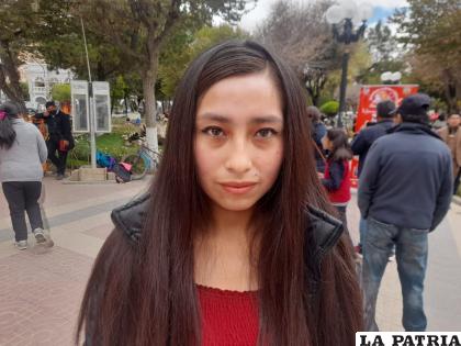 JACQUELIN PACO
??Me gustaría que Bolivia recupere el mar boliviano, nos generaría muchos ingresos económicos a nivel departamental y nacional (...) Oruro solo tiene ingresos económicos en el Carnaval?.