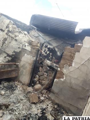 Un individuo perdió sus ahorros tras incendiar su casa /LA PATRIA
