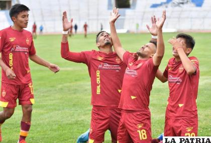 Para CDT Real Oruro ganar el partido del domingo le valdrá un 
título /LA PATRIA