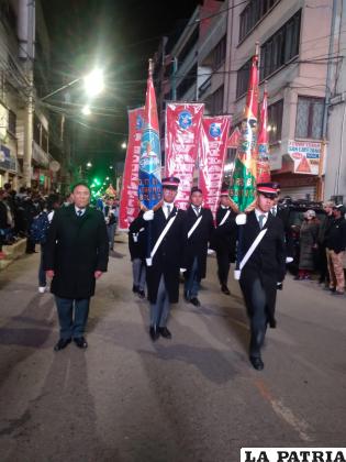 Bandas estudiantiles participaron del desfile /LA PATRIA
