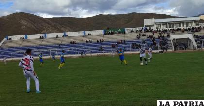 El primer plantel disputó un cotejo amistoso en Challapata /Oruro Royal