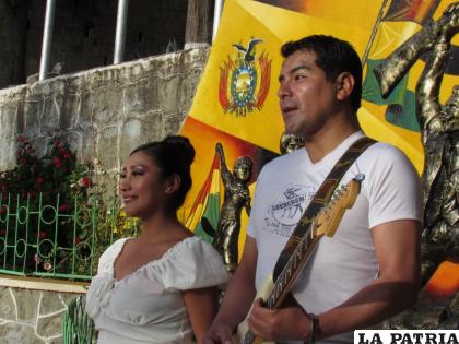 Ramiro Wilcarani y Celina Veliz le cantan a la esperanza de volver al mar 
/Proyecto Matices
