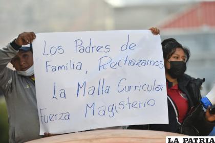 Padres de familia se sumaron a la protesta de los maestros  /Emilio Castillo
