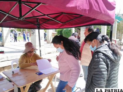 Recolección de firmas para la reforma judicial /LA PATRIA