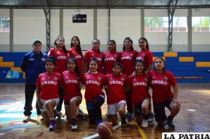 El elenco orureño tuvo un tropiezo en el certamen nacional 
/LA PATRIA