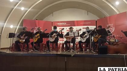 Noche de inauguración de la gestión artística del IFA María Luisa Luzio/LA PATRIA