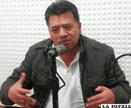 El presidente de la Asociación de Periodistas de Santa Cruz, Roberto Méndez /ARCHIVO