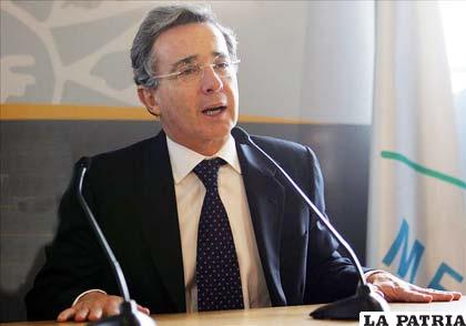 Ex presidente de Colombia Álvaro Uribe