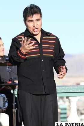 Orlando Andia Ríos - Fundador del grupo Tenor, percusión menor y vientos “Llajtaymanta para mí es parte de mi vida, es el hijo mayor que tengo, es mi familia”