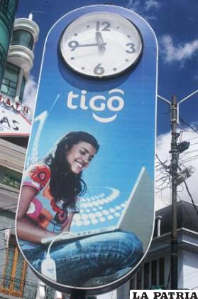 Instalar relojes al margen de ser un bien colectivo, es una forma de publicidad para las empresas