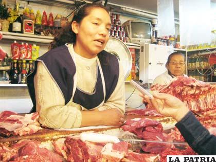 Comerciantes del Mercado Campero esperan solución al problema interno (Foto Archivo)