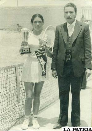La campeona Margarita Franco junto a su entrenador, Ernesto Hering