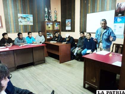 Dirigentes sindicales estuvieron reunidos en la Central Obrera Departamental ayer