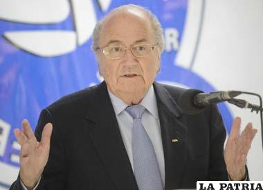 Joseph Blatter, presidente de la FIFA, hizo declaraciones en Costa Rica