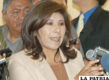 Alcaldesa Municipal, Rossío Pimentel.