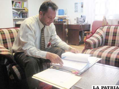 Fiscal de Distrito, Gonzalo Martínez