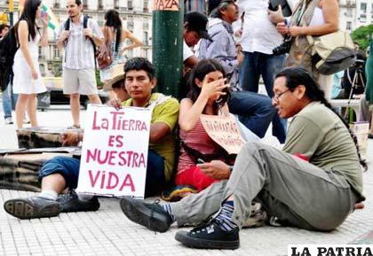En plena Buenos Aires la comunidad pide tierras