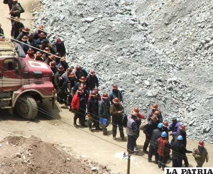 Trabajadores mineros de Huanuni ya tienen nuevos dirigentes (foto archivo)