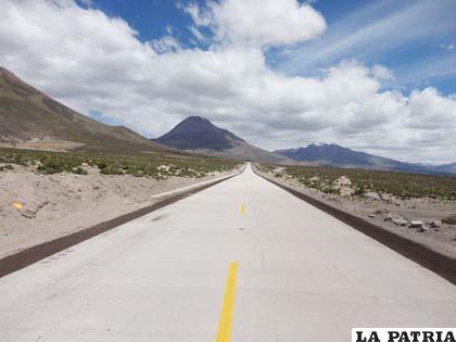 Ejecución de la carretera Huachacalla-Pisiga está en la última fase