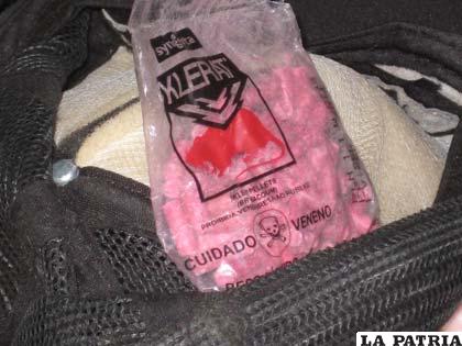 La bolsa de veneno decomisada al menor de edad
