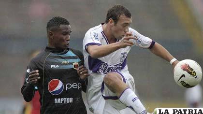 Del partido Arsenal ante Defensor