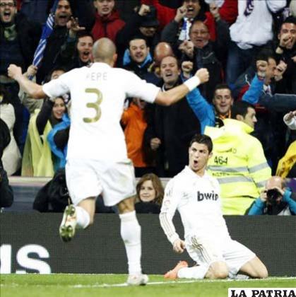 Cristiano Ronaldo celebra el segundo de su equipo (Foto: orange.es)