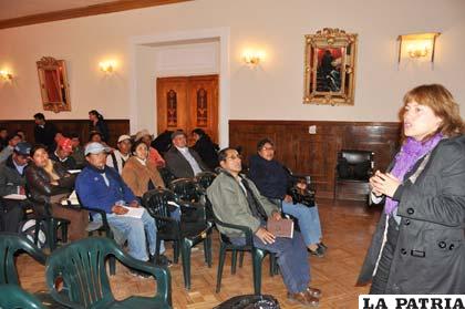 Gobiernos municipales se capacitaron en la planificación urbana 