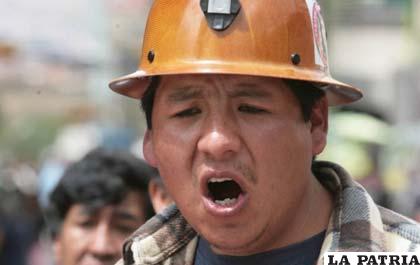 Los trabajadores del país en un ampliado analizarán si se acepta la propuesta del gobierno referente al incremento salarial (Foto: noticiasfides.com)
