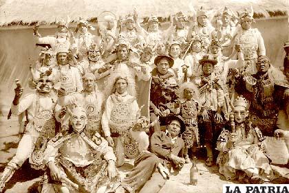 Diablada de Venta y Media de Huanuni, década del 1940