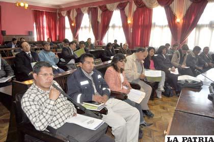 Taller de socialización de la futura ley de residuos sólidos