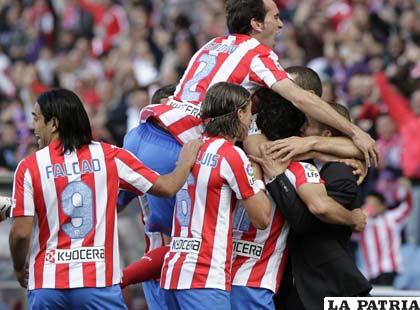 Jugadores de Atlético Madrid (Foto: elsiglodetorreon.com.mx)
