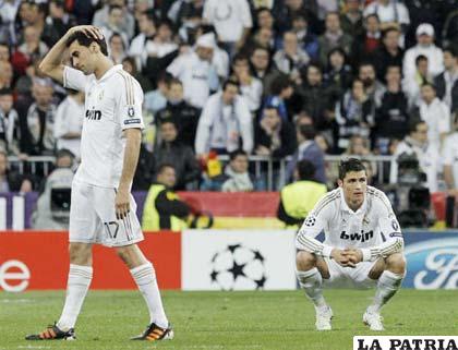 Jugadores del Real Madrid dolidos por la eliminación (Foto: Ziariodeavisos.com)