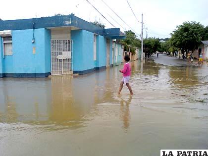 Viviendas quedaron anegadas en República Dominicana (Foto: noticiassin.com)