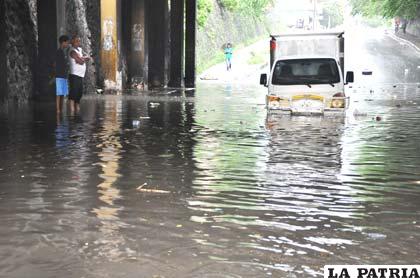 Gobierno de República Dominicana declaró alerta ante posibles contratiempos debido a inundaciones en varias zonas de su país (unaventanadenoticias.blogspot.com)