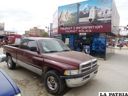 La camioneta estuvo cuatro días delante el puesto de control de la Policía Turística