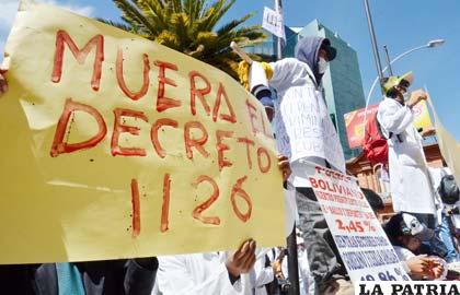 Nada frena las movilizaciones de los trabajadores en salud (Foto APG)