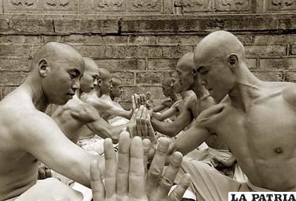 El tipo de meditación llegó al templo con el monje hindú Bodhidharma, en el siglo V a.C.