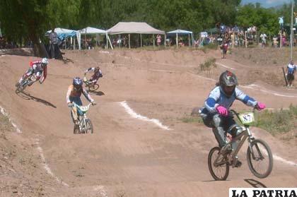Una acción del Panamericano de Bicicross (Foto: amazoniadeportiva.com)