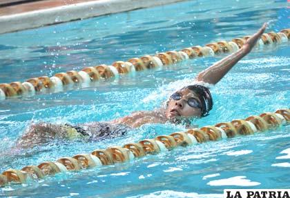 Los nadadores cochabambinos dominaron en el nacional