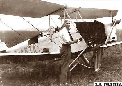 Británico Douglas Douglas-Hamilton, que en 1933 piloteó un biplano Westland Wallace de cabina abierta, para sobrevolar el Everest