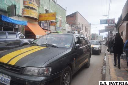 Taxistas piden dar cumplimiento a las normas y medidas de seguridad
