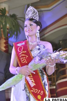 Natilena Blanco Savtchenkova representará a Oruro en el Miss Bolivia