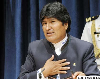 La Ley de leyes no permite una tercera elección de Morales