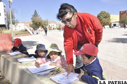 Los niños revelan muchas cosas a través de sus pinturas
