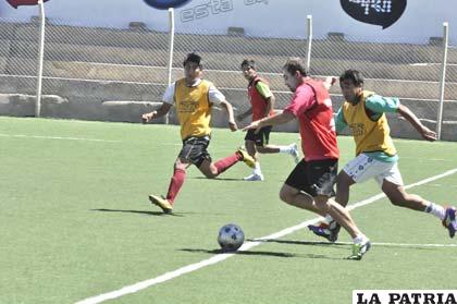 Da Rosa no podrá jugar el próximo partido de Oruro Royal