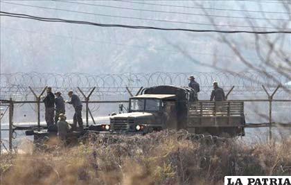 Tropas surcoreanas realizan maniobras militares cerca de la frontera con Corea del Norte