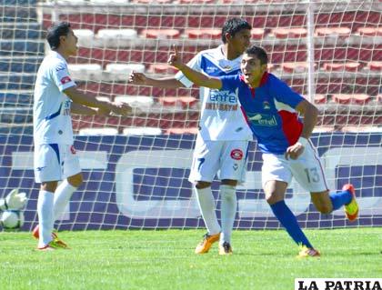 Yasmani Duk anotó el segundo de La Paz FC