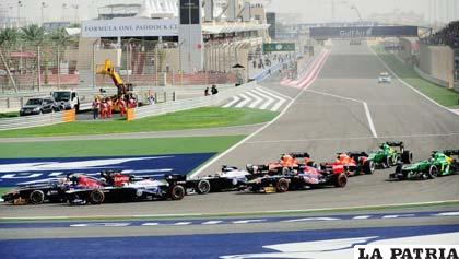 Vista general de la competencia en el Gran Premio de Baréin