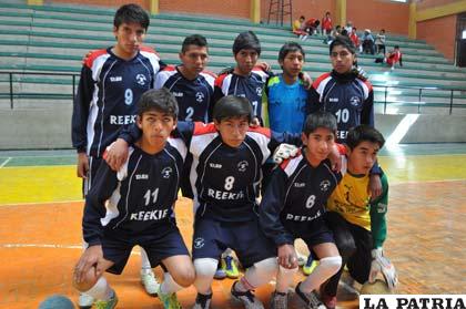 Alumnos del colegio Reekie comenzaron con sus prácticas con miras a los Juegos Estudiantiles 2013